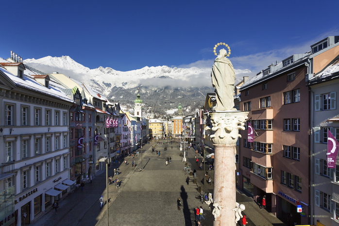 La Columna de St. Anne en el centro de la ciudad de Innsbruck.