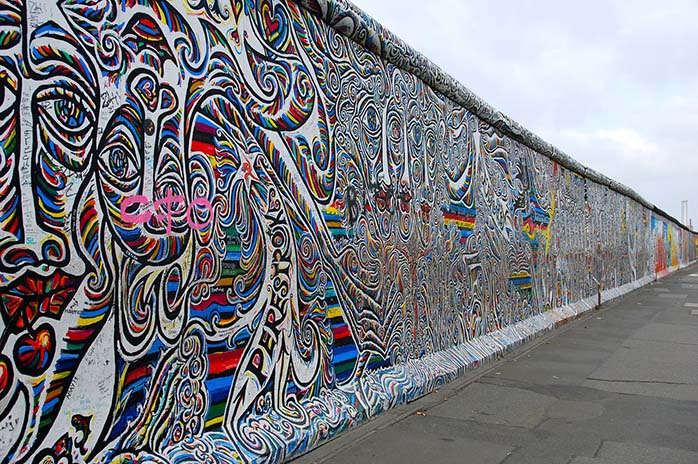 El famoso Muro de Berlín hoy es un bello lugar de expresión artística.