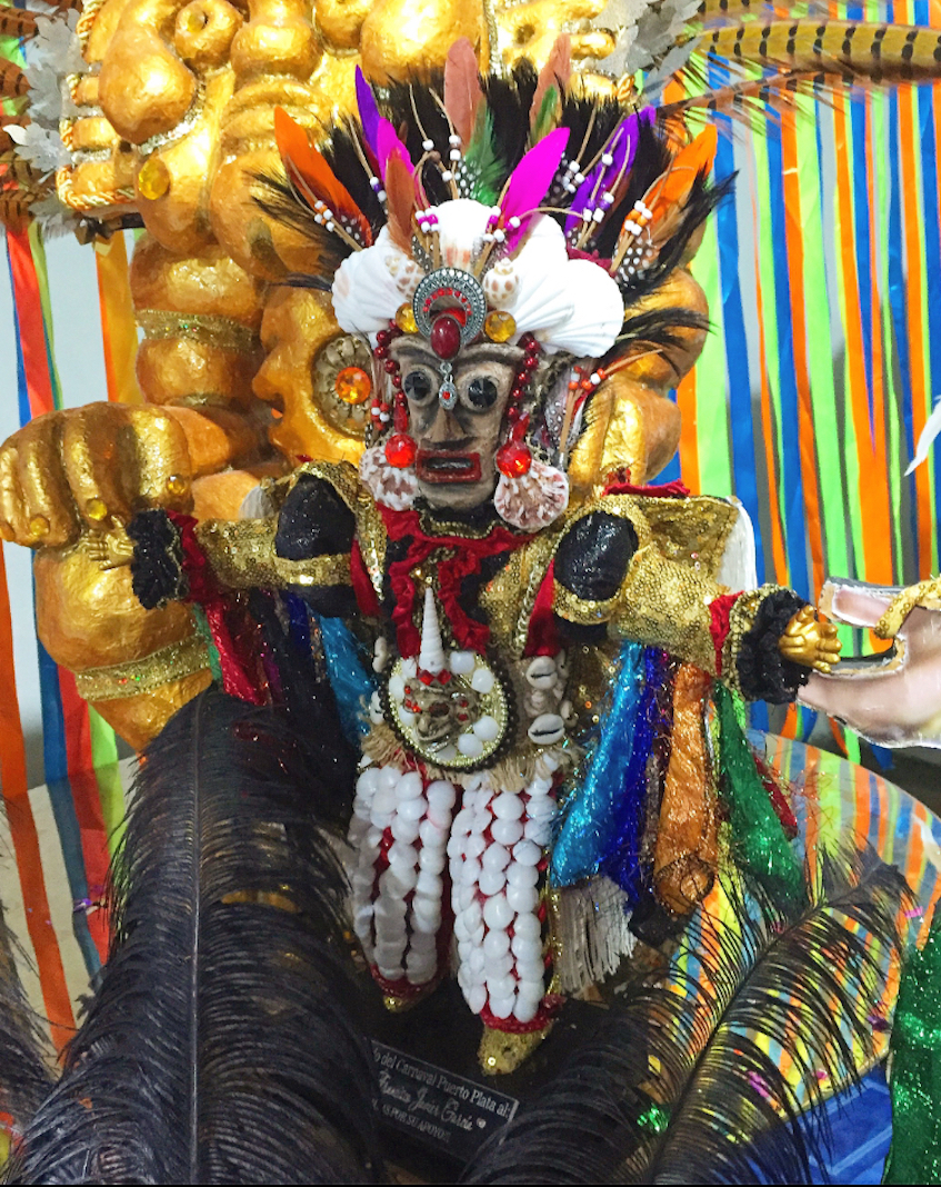 Traje Tradicional del Carnaval de Puerto Plata